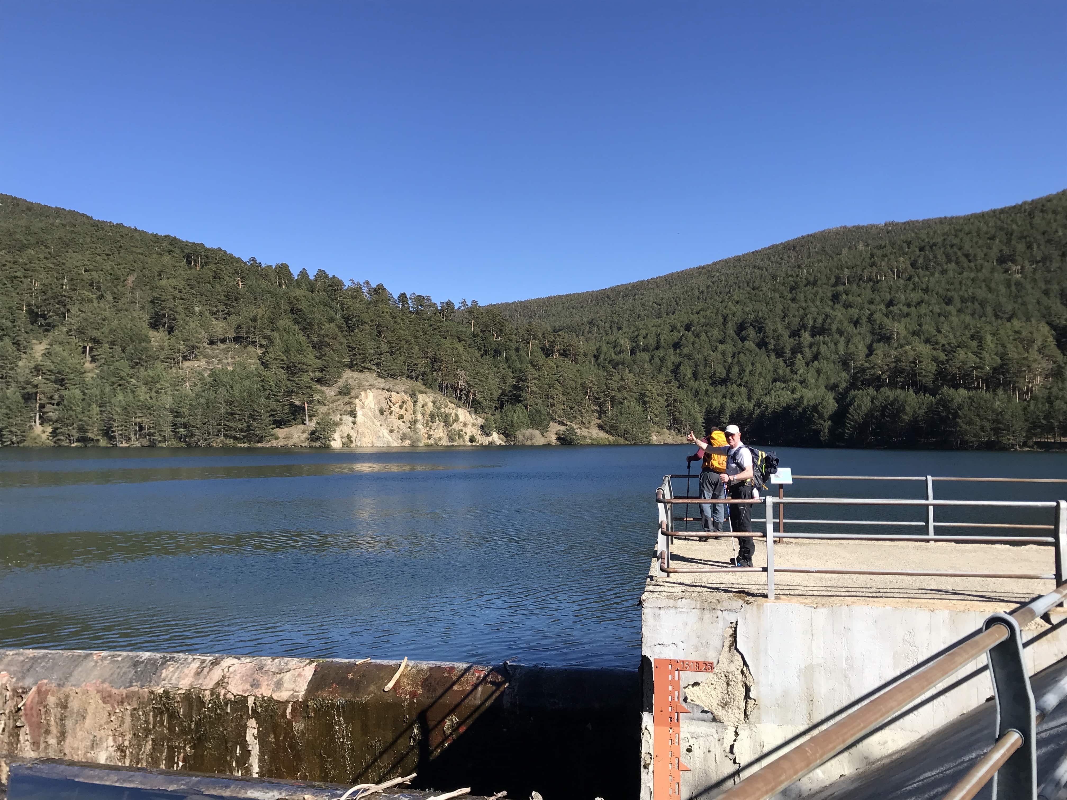 presa de El Tejo en El Espinar. Valle del río Moros. Segovia.
